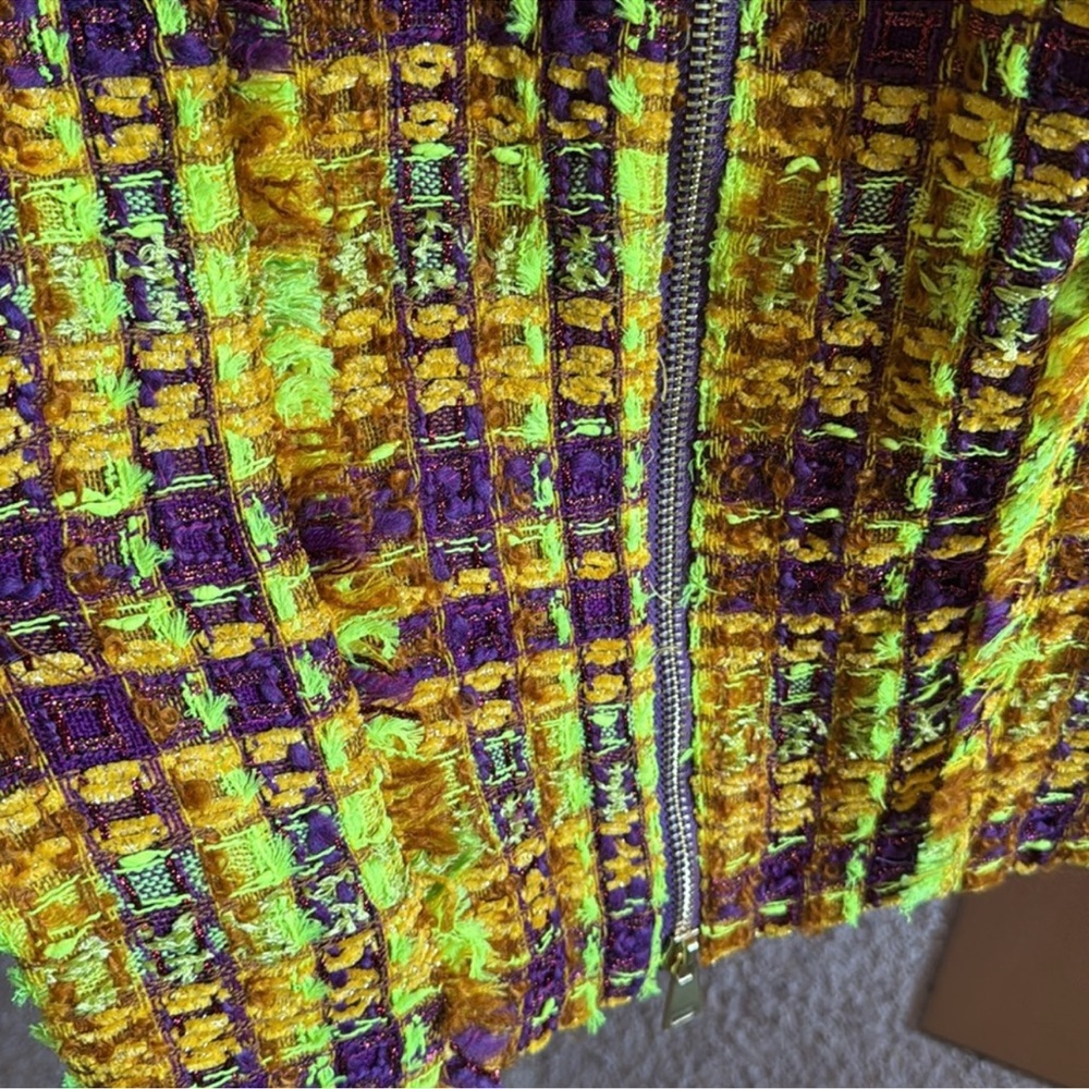 RAMY BBROK RUNWAY TWEED'esque NWT, 6, MSRP $900
Ramy Brook
Size: 6
$649 $895 - Picture 9 of 11